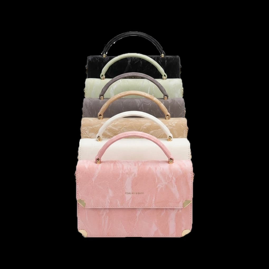 Elegant Textured Flap Handbag Premium Quality with Metallic Detailing